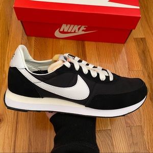 Nike Waffle Trainer 2 Women’s Sneakers